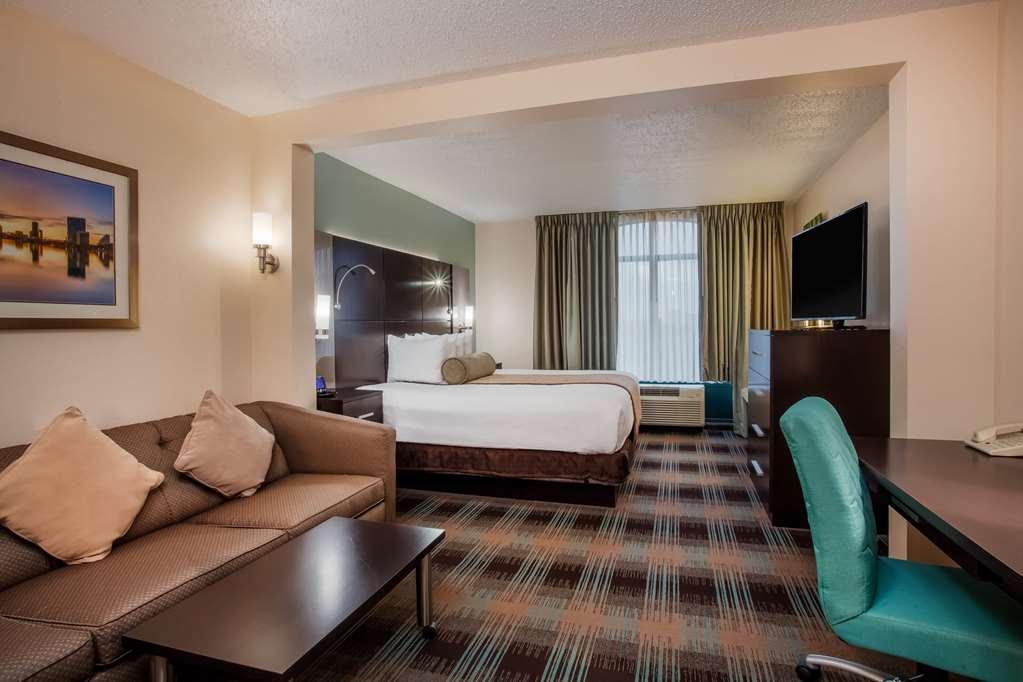 Wingate By Wyndham - Orlando International Airport- Free Hot Breakfast Hotel Room photo